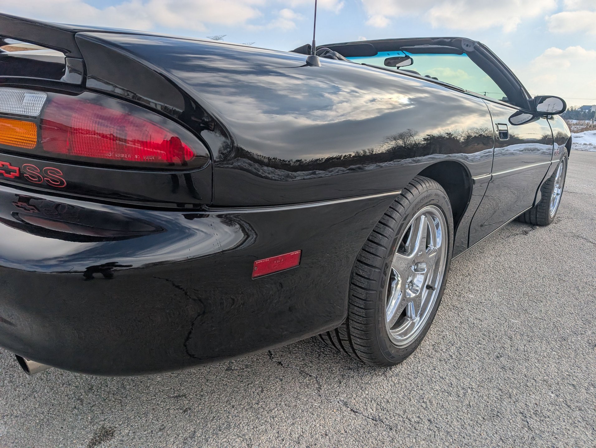 Used 2001 Chevrolet Camaro Z28 w/ SS Performance/Appearance Pkg image 40