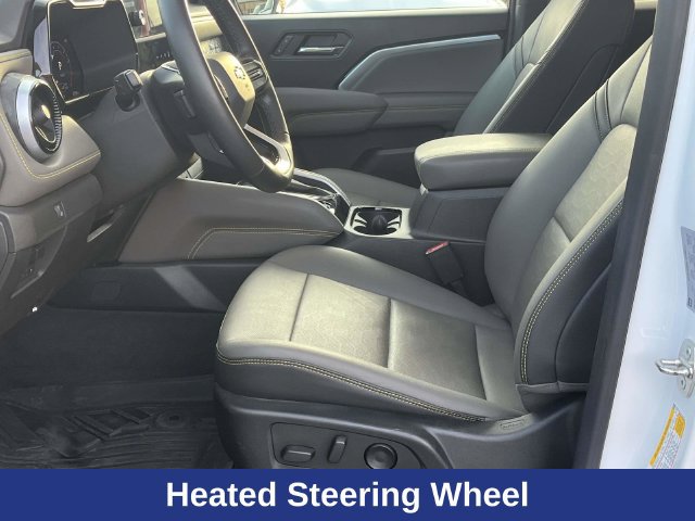 Used 2023 Chevrolet Colorado ZR2 w/ ZR2 Convenience Package III AWD/4WD image 13