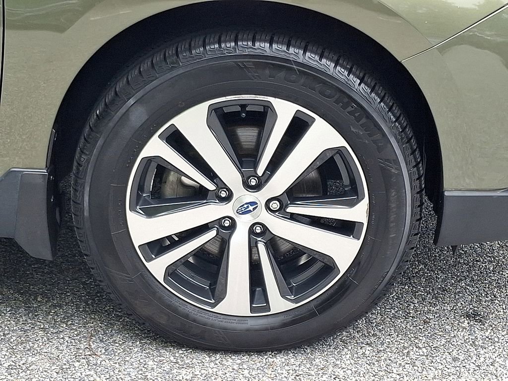 Used 2019 Subaru Outback 2.5i Limited AWD/4WD image 8