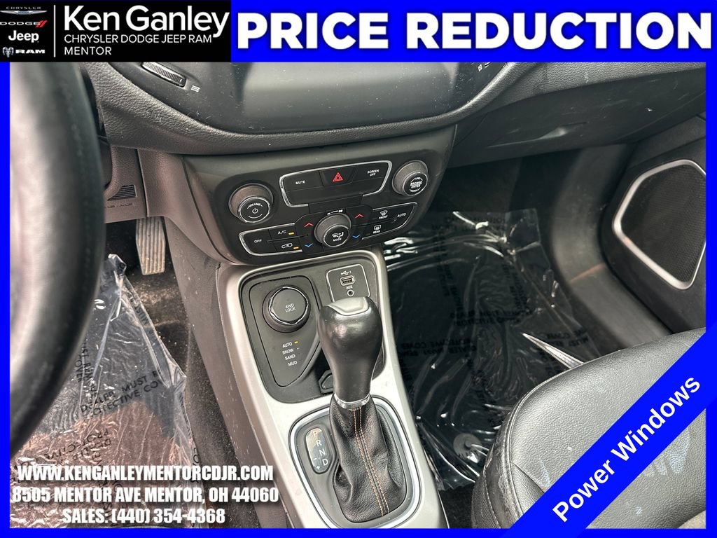 Used 2020 Jeep Compass Latitude w/ Cold Weather Group AWD/4WD image 15