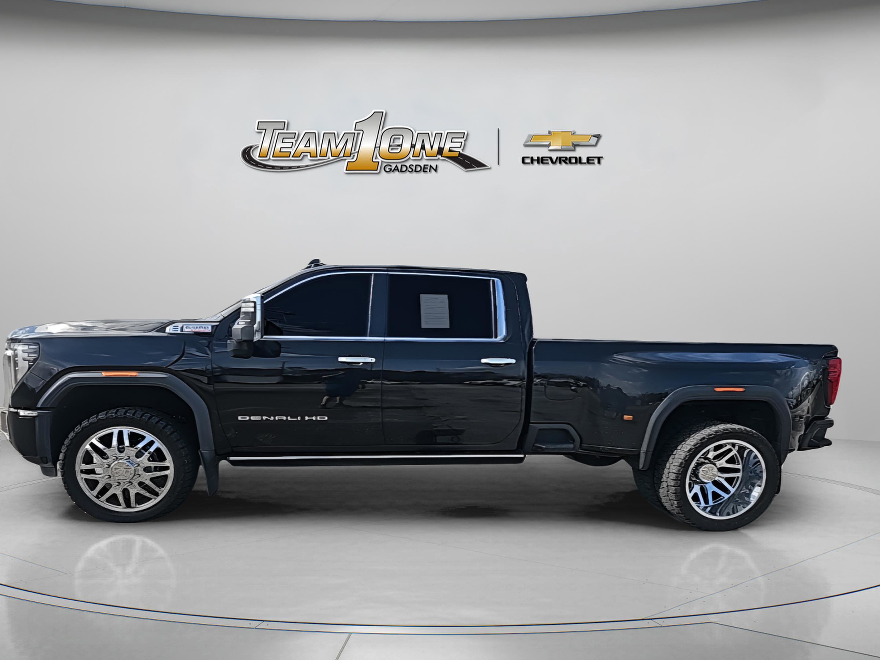 Used 2024 GMC Sierra 3500 Denali w/ Denali Reserve Package image 5