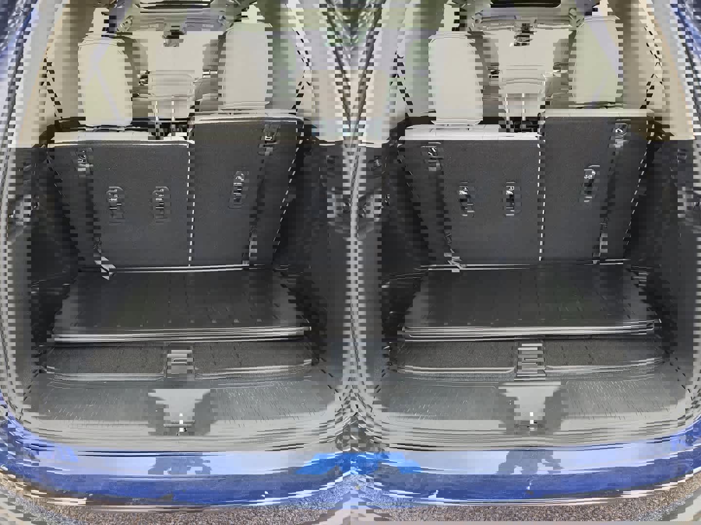 Certified 2025 Honda Pilot Touring image 38