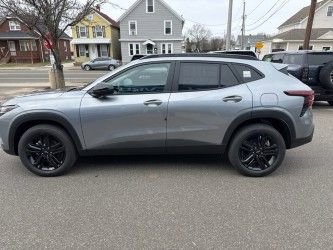 New 2026 Chevrolet Trax ACTIV w/ Sunroof Package image 2