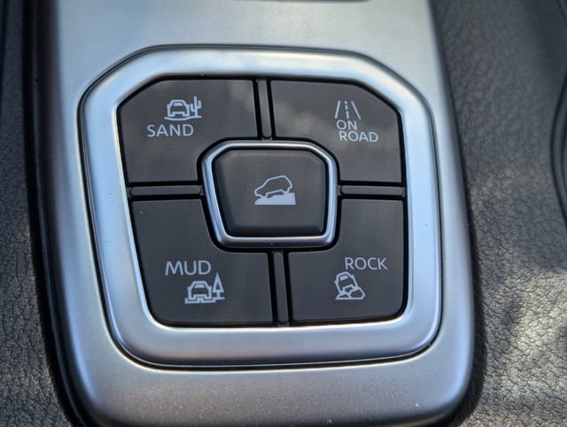 New 2026 Nissan Frontier SV w/ All-Weather Content Package AWD/4WD image 20