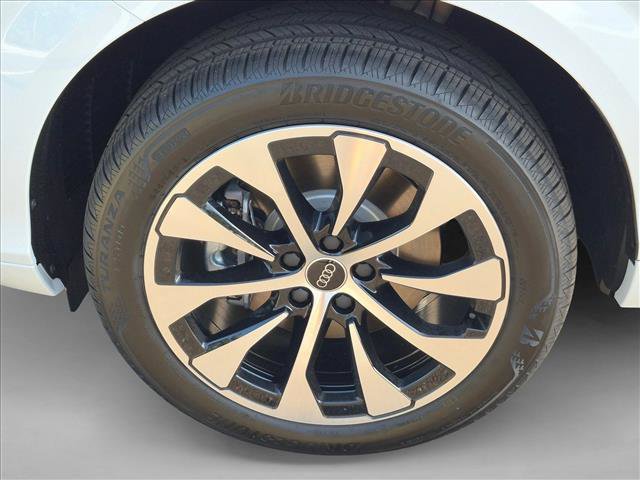 New 2026 Audi Q3 quattro 2.0T AWD/4WD image 9