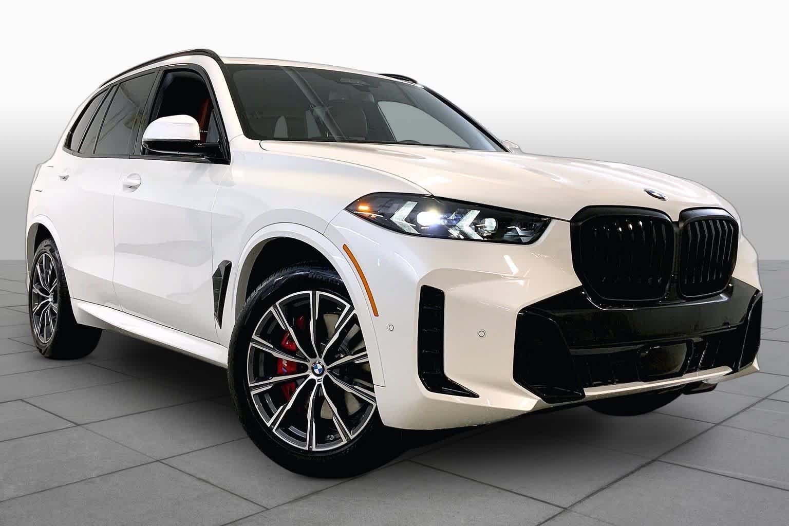 Used 2026 BMW X5 xDrive40i w/ M Sport Package AWD/4WD image 2