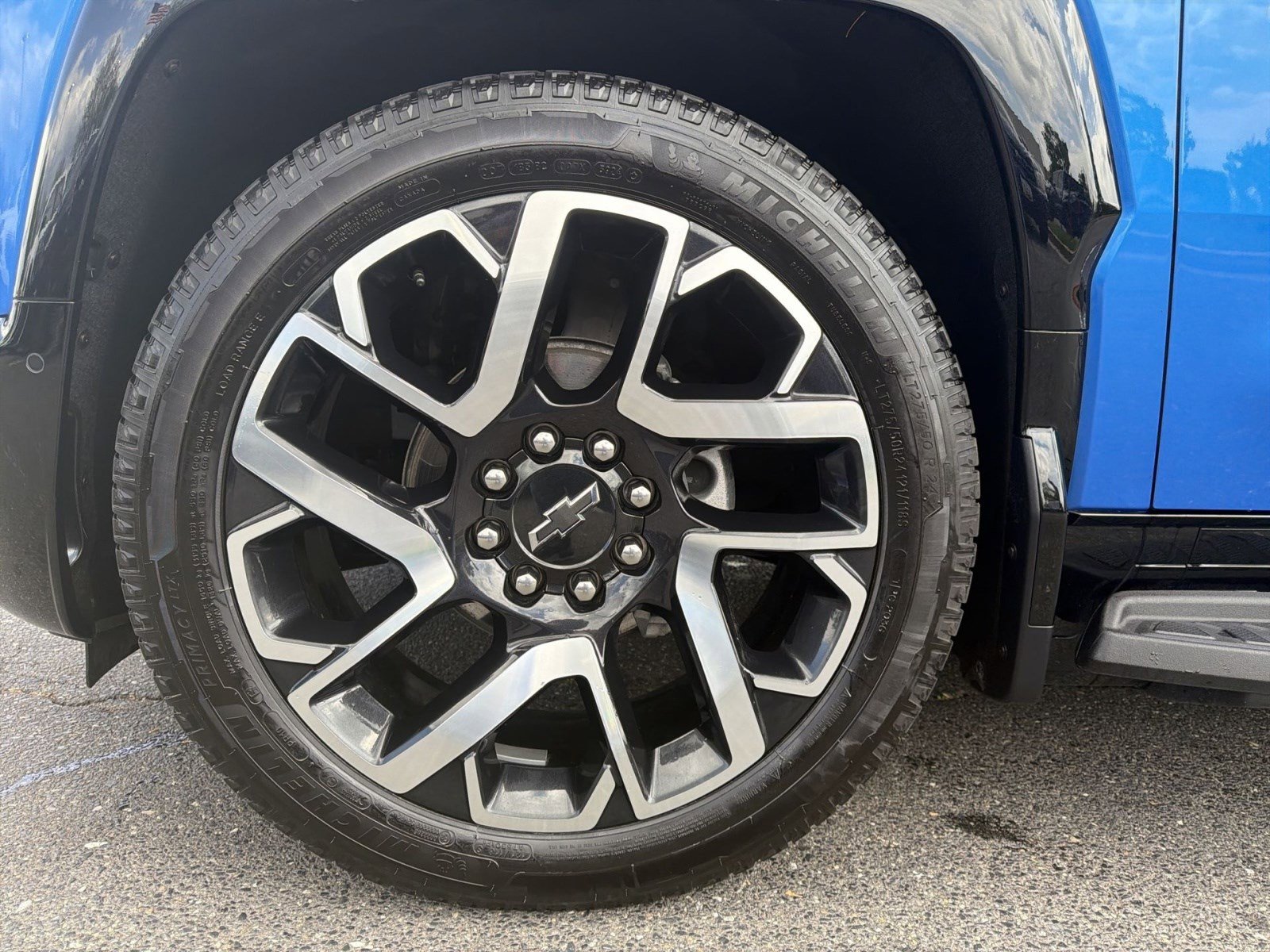 Used 2025 Chevrolet Silverado EV RST image 20