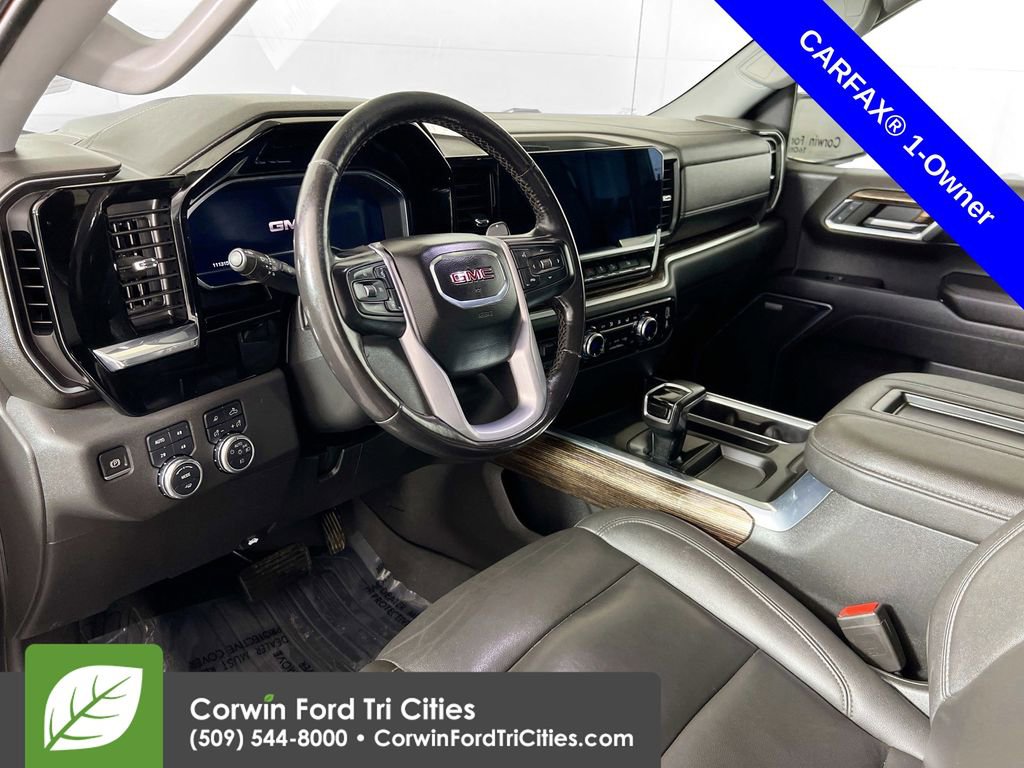 Used 2022 GMC Sierra 1500 Elevation w/ Elevation Premium Package image 3