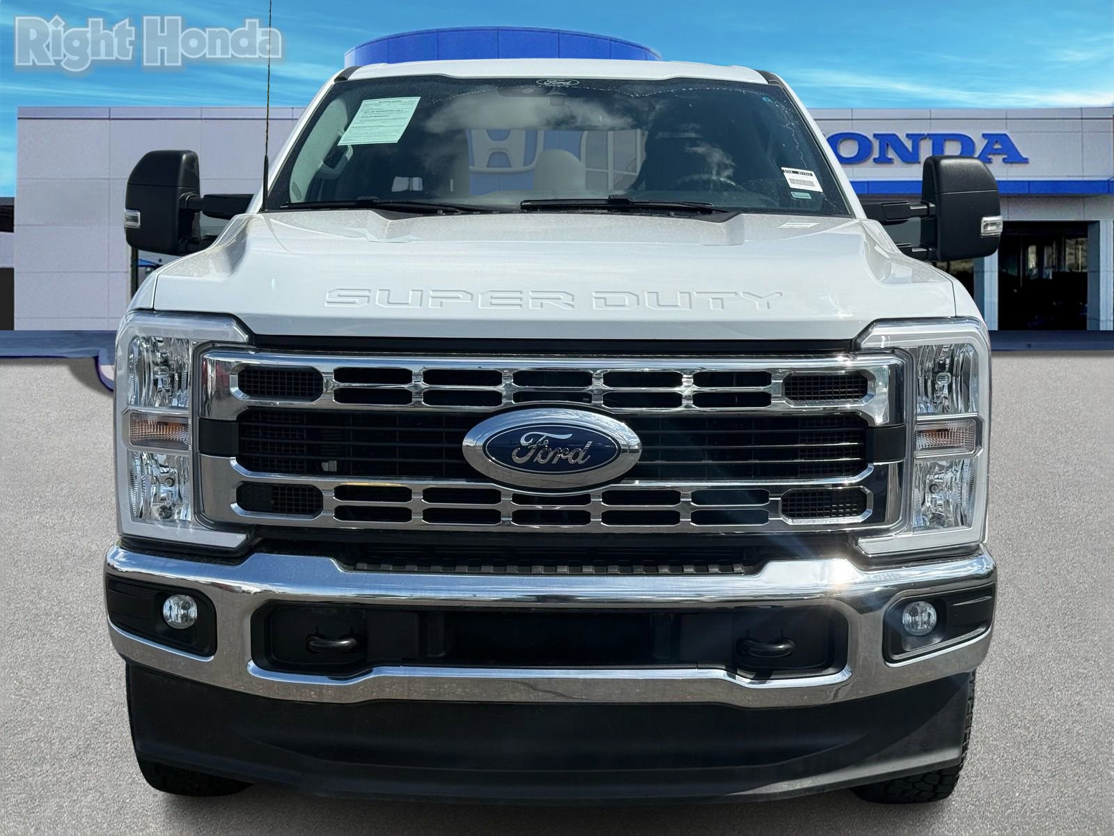 Used 2025 Ford F250 XLT image 5