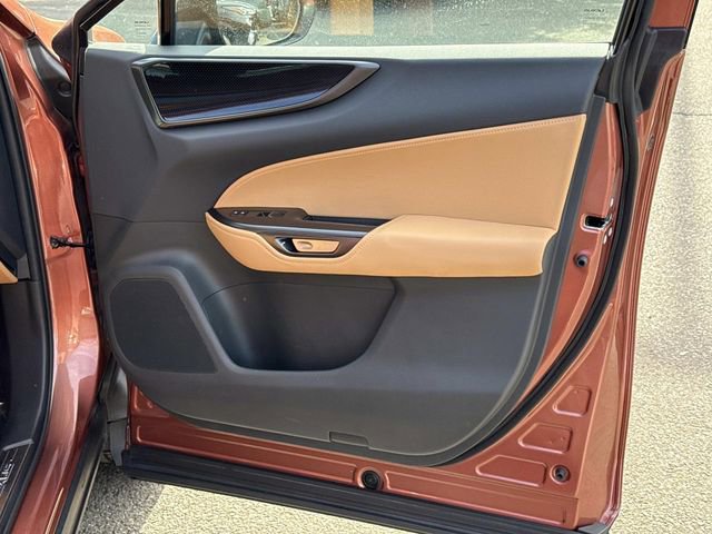 Used 2025 Lexus NX 250 AWD w/ Accessory Package (2T) image 8