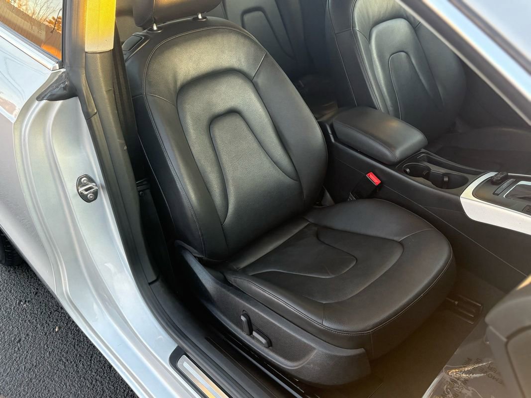 Used 2010 Audi A5 2.0T Premium image 12