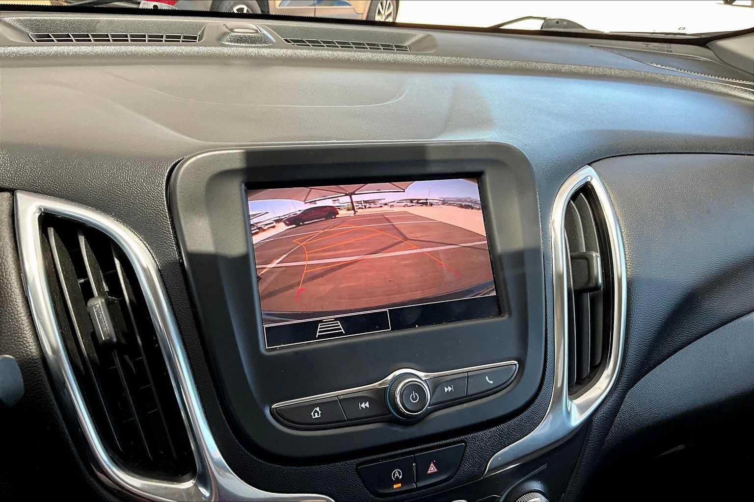 Used 2023 Chevrolet Equinox LT FWD image 27