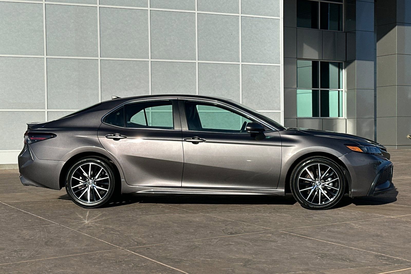 Certified 2024 Toyota Camry SE image 3