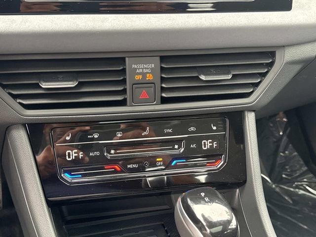 New 2026 Volkswagen Jetta SE FWD image 24