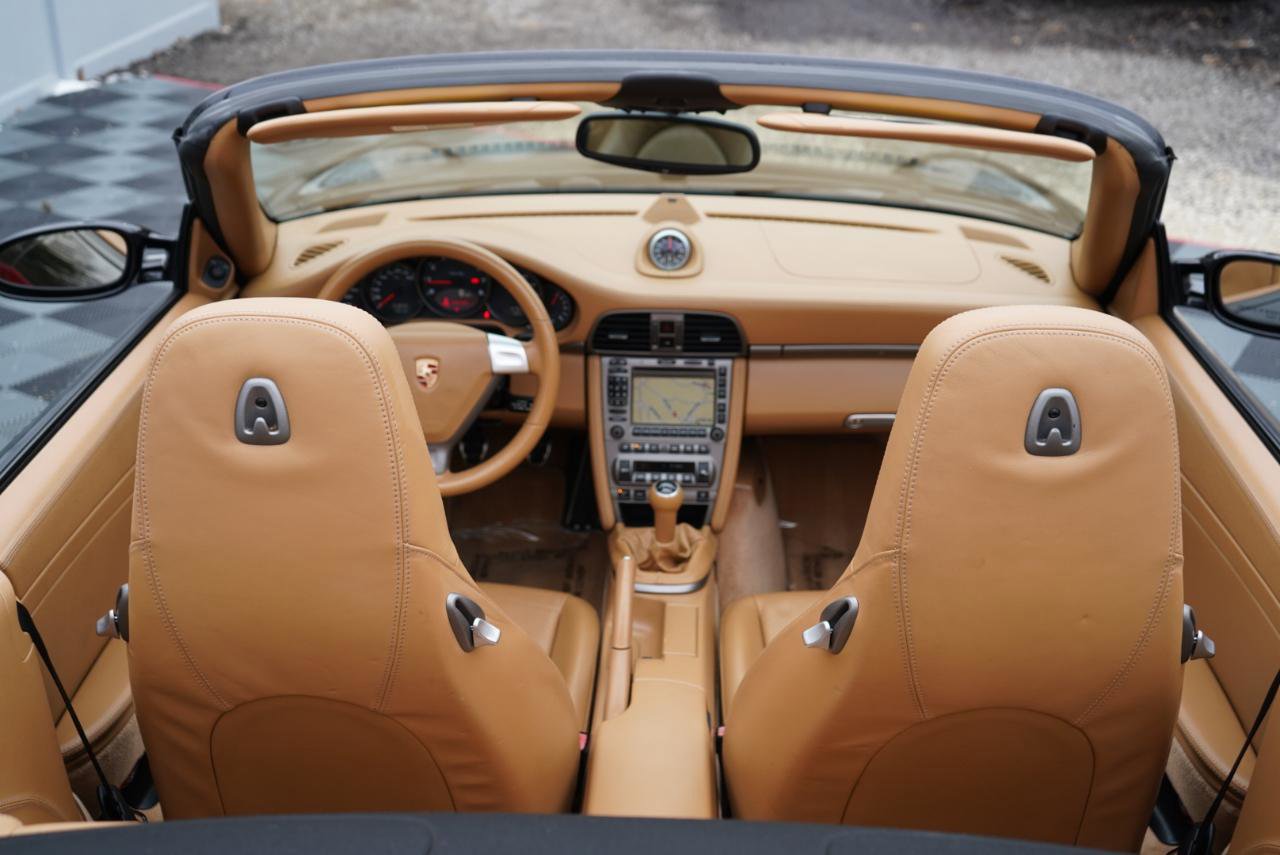 Used 2005 Porsche 911 Carrera image 99