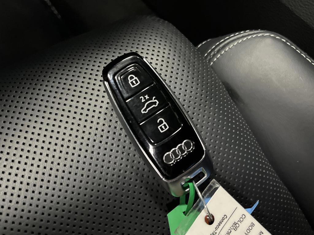 Used 2022 Audi SQ8 Prestige w/ Prestige Package image 27