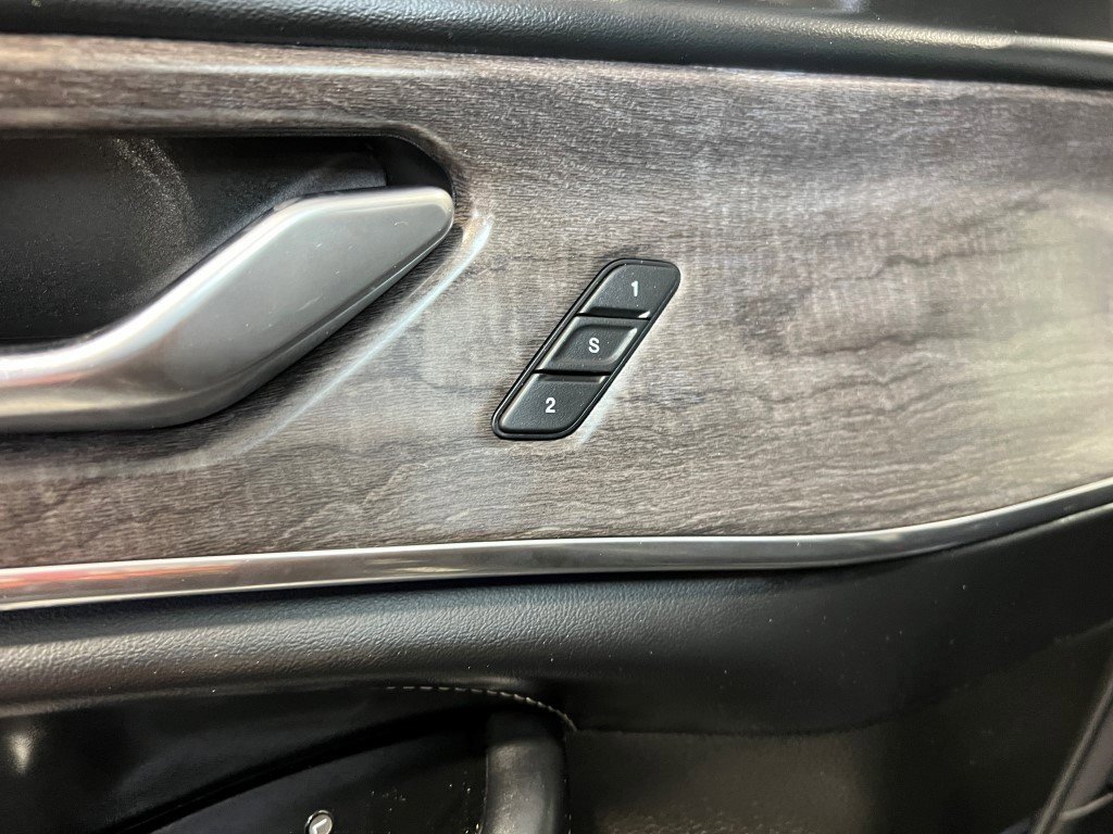 Used 2021 Jeep Grand Cherokee L Overland image 31