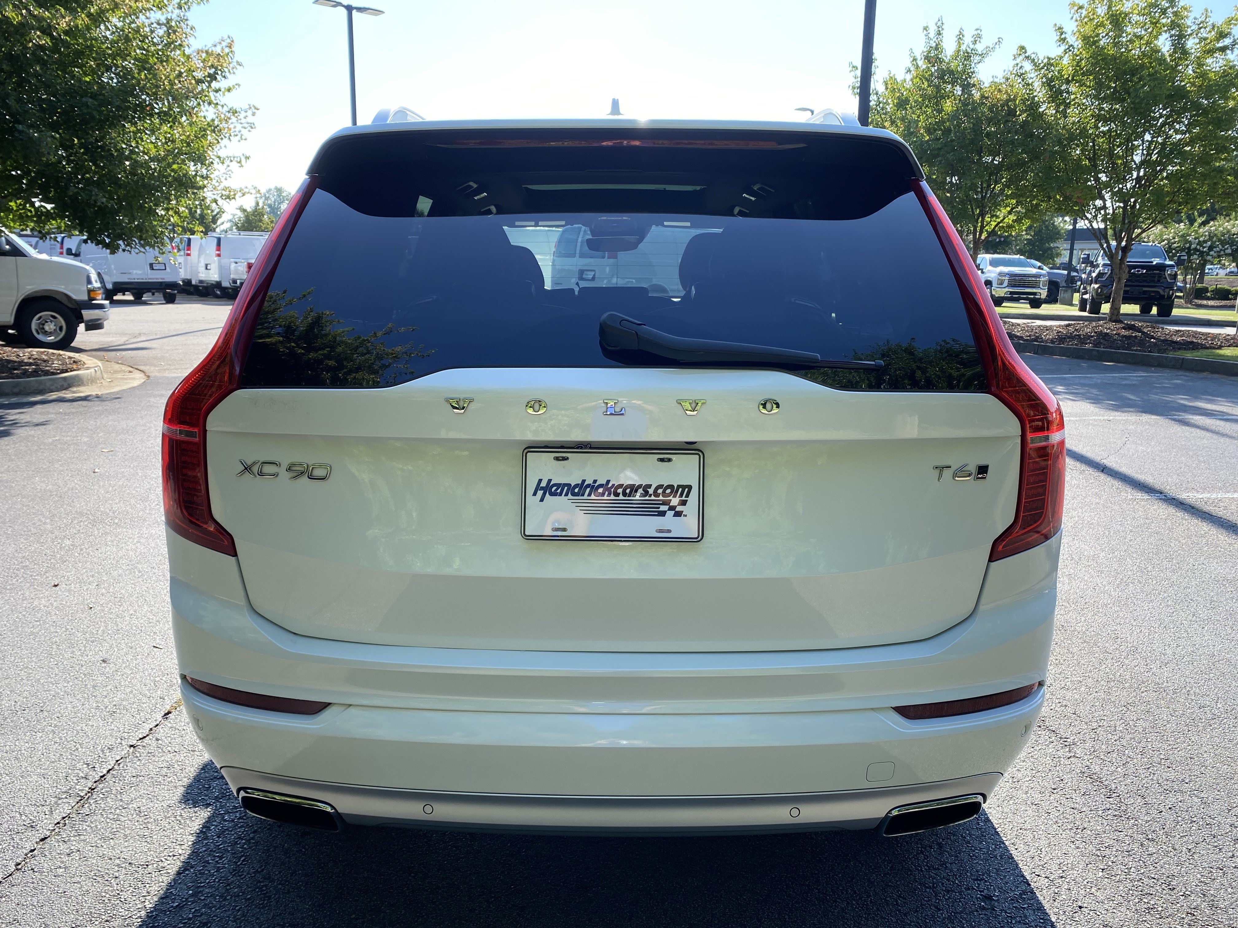 Used 2018 Volvo XC90 T6 Momentum w/ Convenience Package AWD/4WD image 8