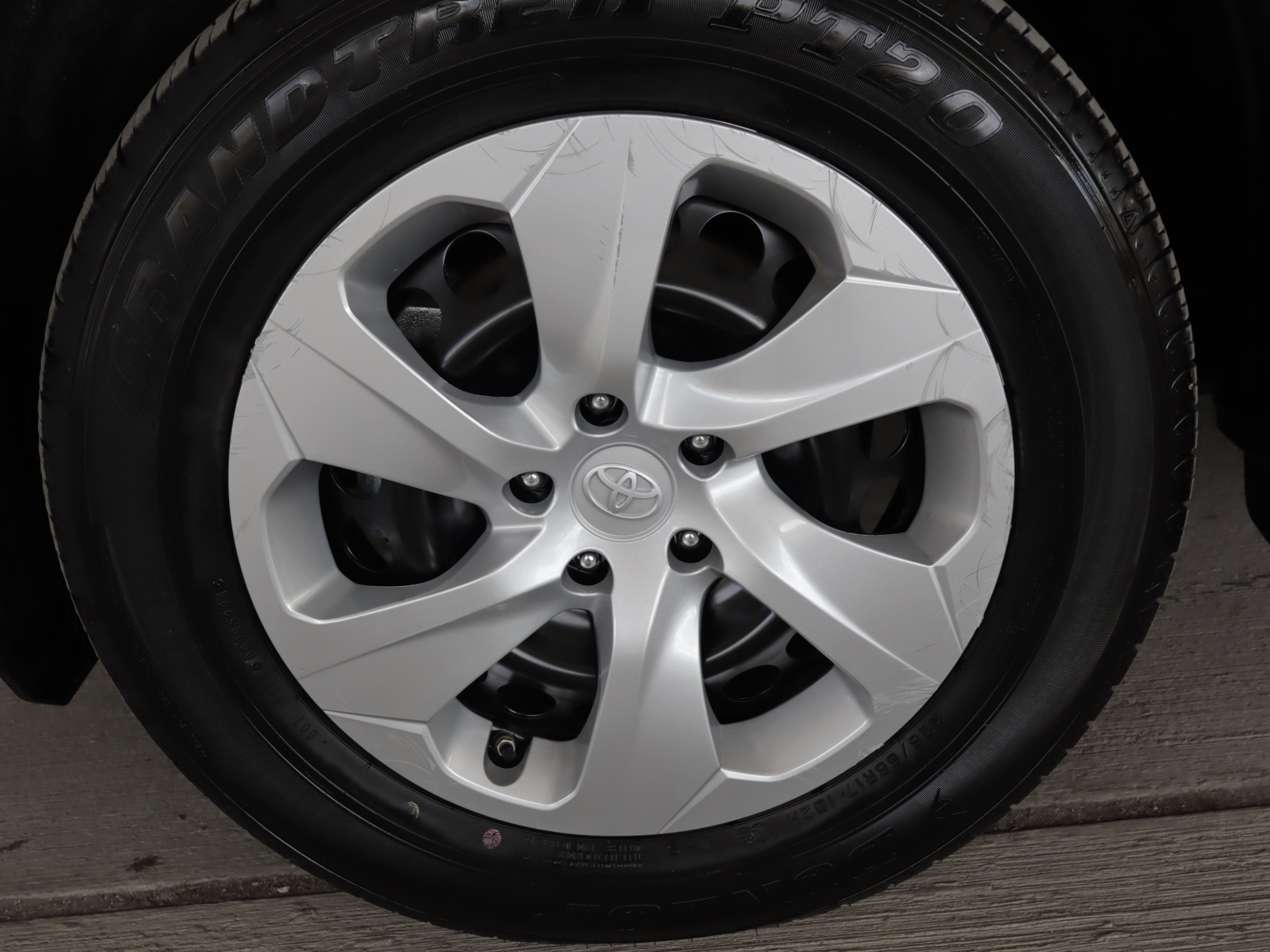 Used 2025 Toyota RAV4 LE image 25