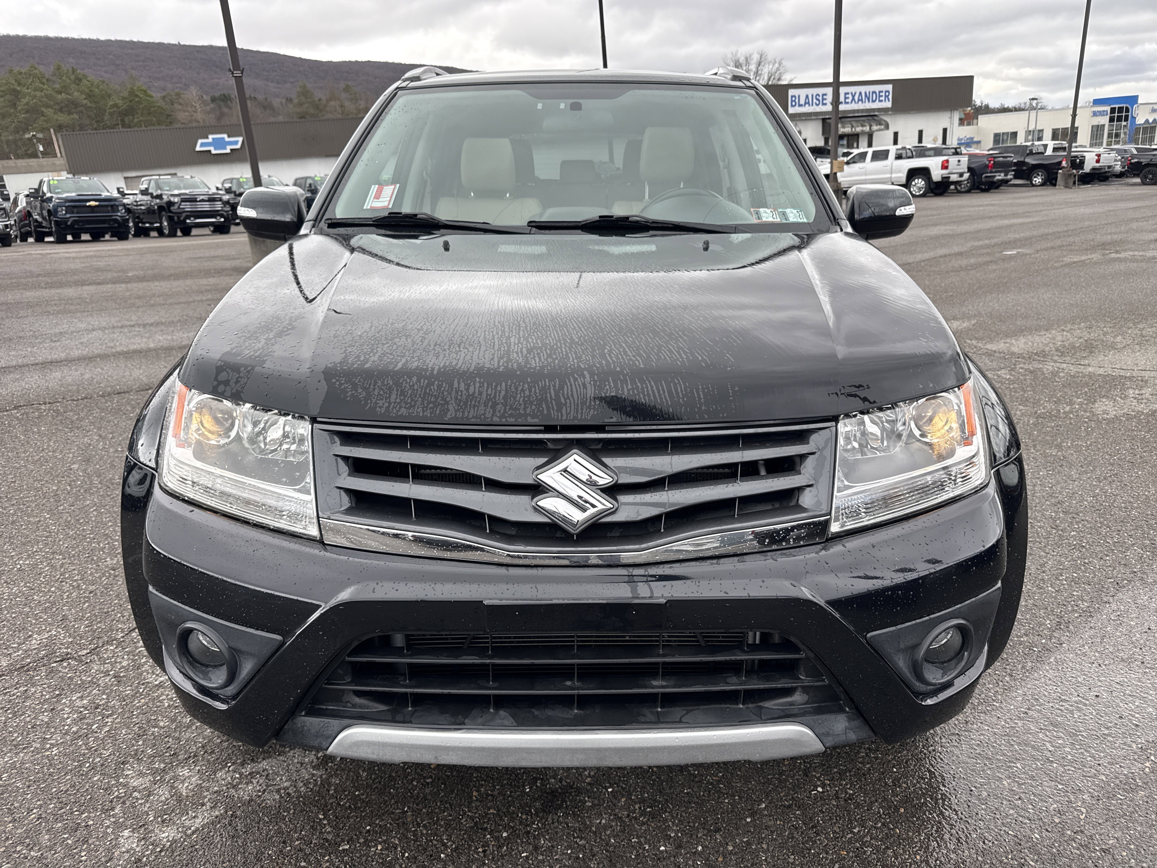 Used 2013 Suzuki Grand Vitara Limited image 9
