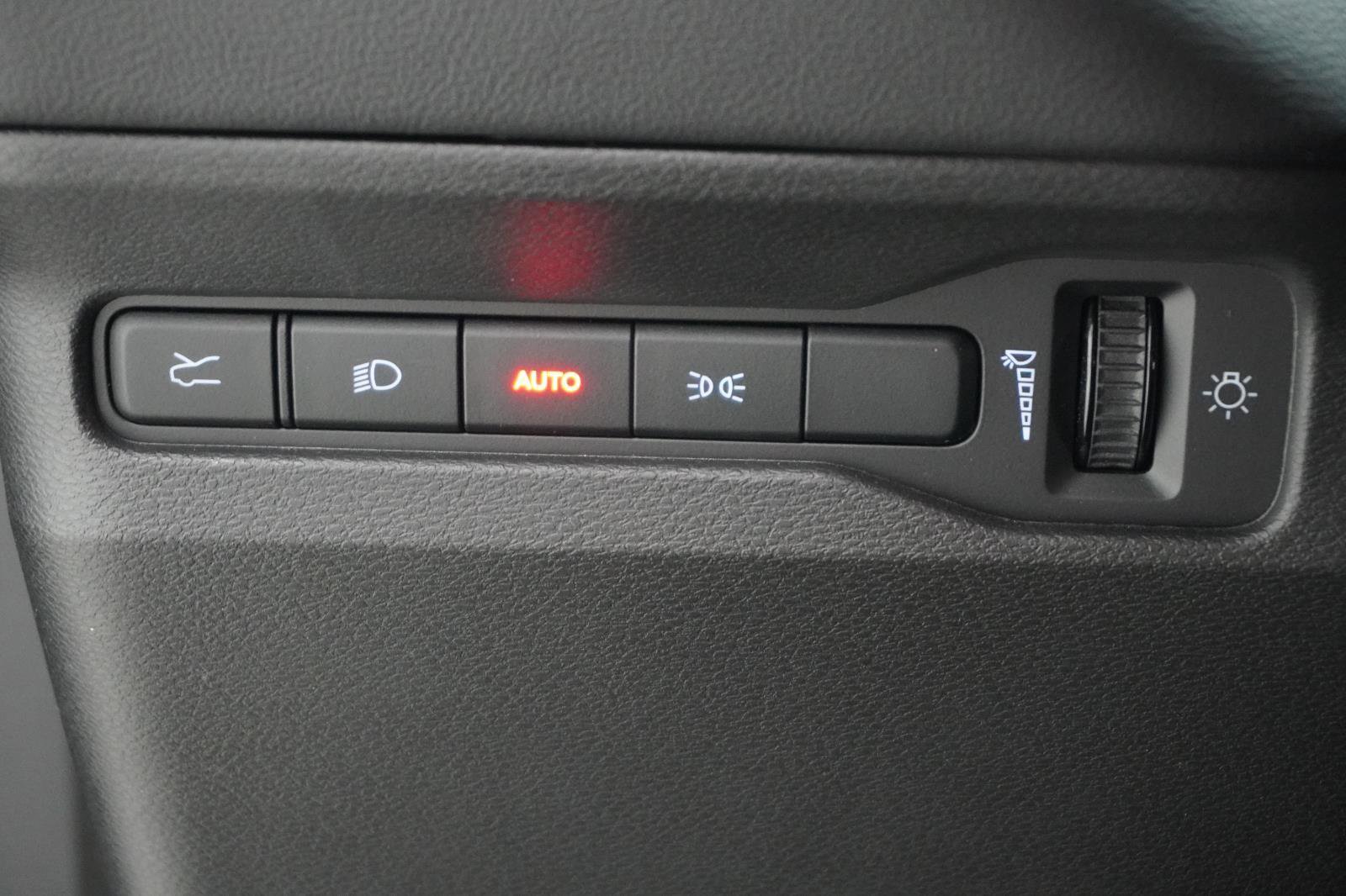 Used 2024 Dodge Charger R/T w/ Plus Group image 17