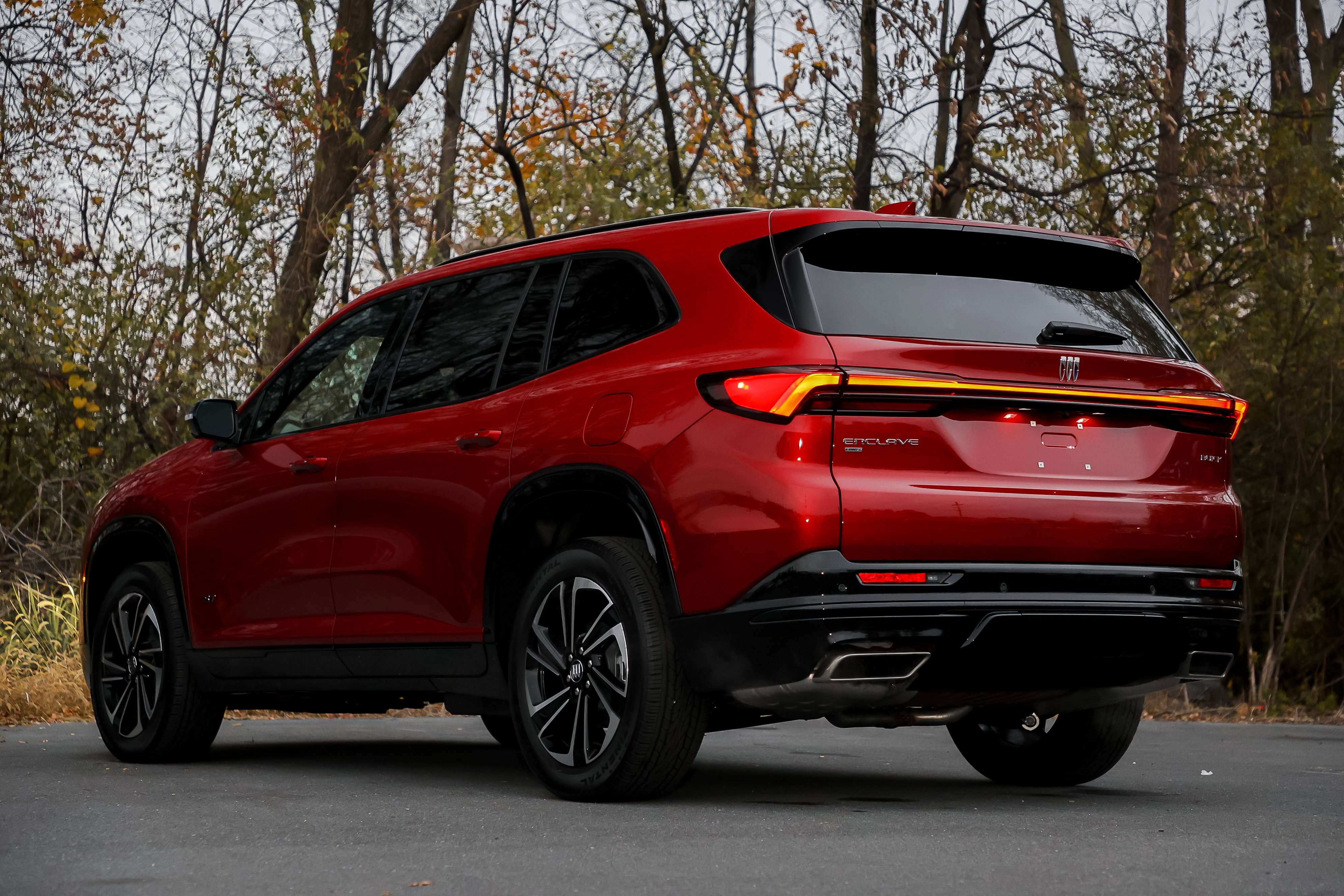 New 2026 Buick Enclave Sport Touring w/ Power Package image 7