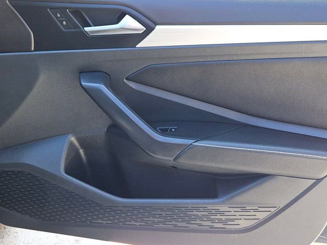 Used 2025 Volkswagen Jetta S image 33