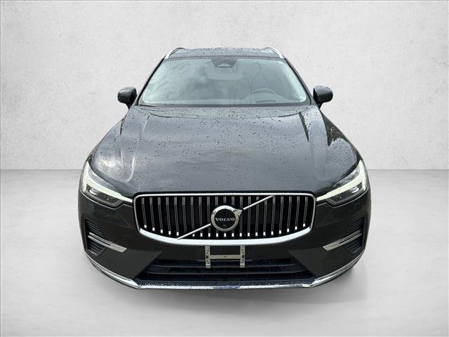Used 2022 Volvo XC60 B5 Inscription w/ Advanced Package AWD/4WD image 2