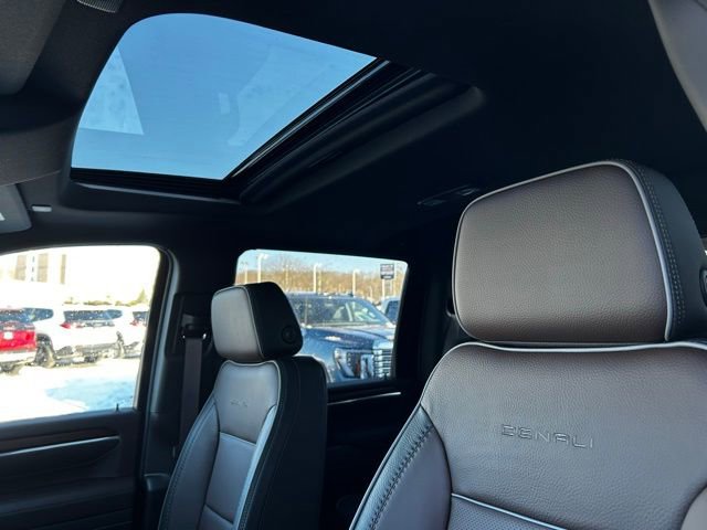 New 2026 GMC Sierra 2500 Denali w/ Denali Reserve Package image 18
