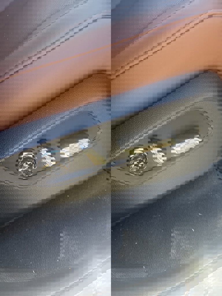 Used 2024 Acura MDX FWD w/ Technology Package image 9