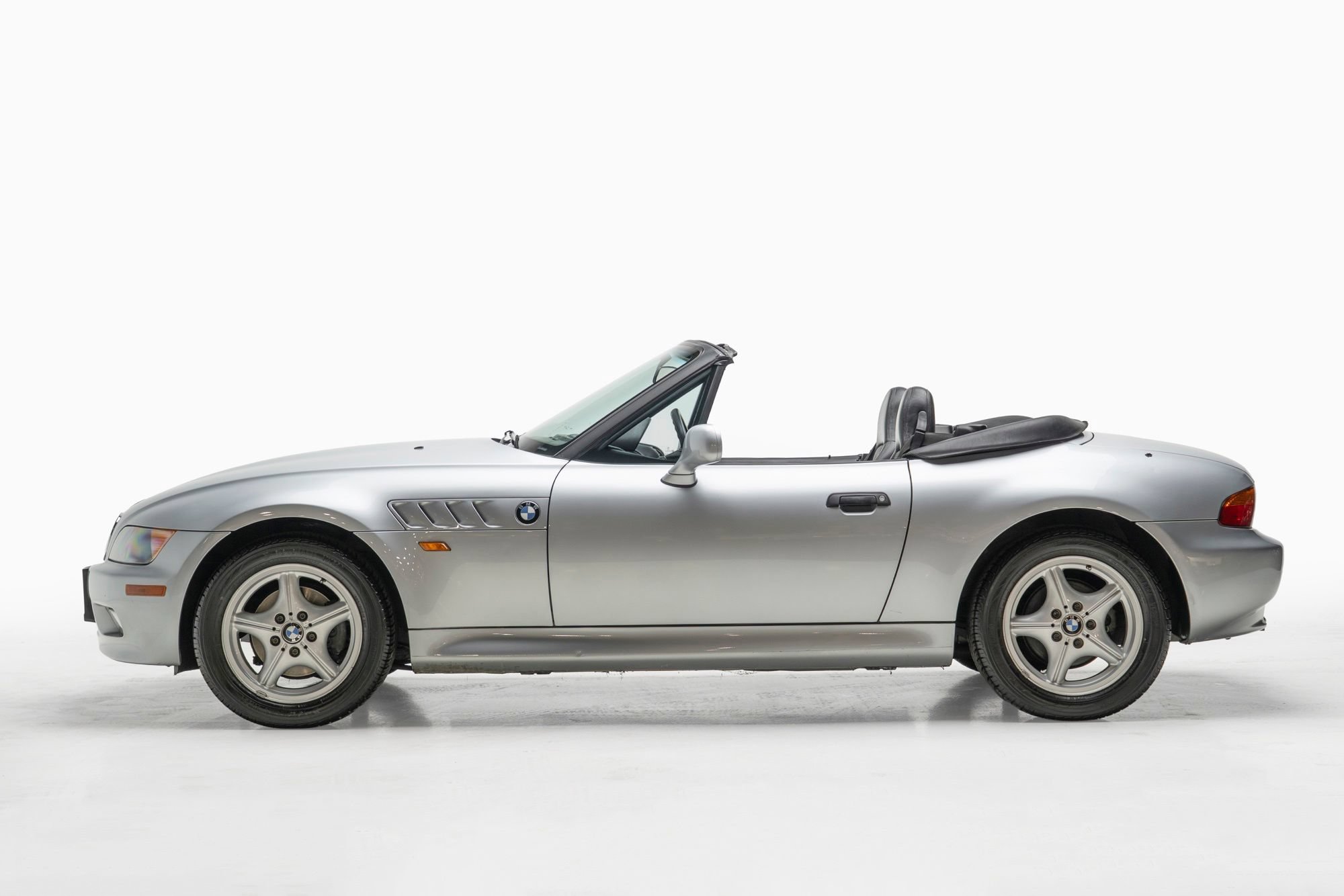 Used 1997 BMW Z3 1.9 RWD image 12