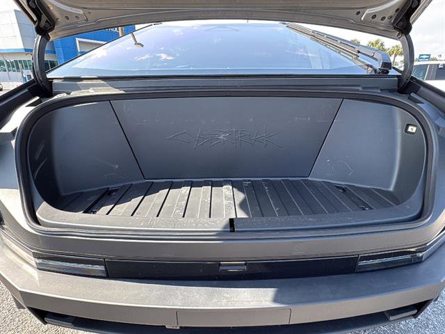 Used 2025 Tesla Cybertruck Cyberbeast AWD/4WD image 33