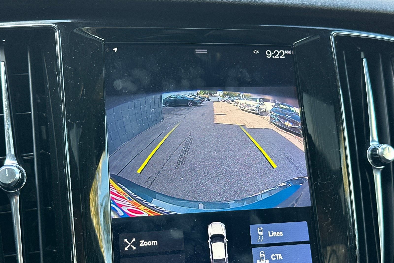 Used 2019 Volvo S60 T5 R-Design image 18