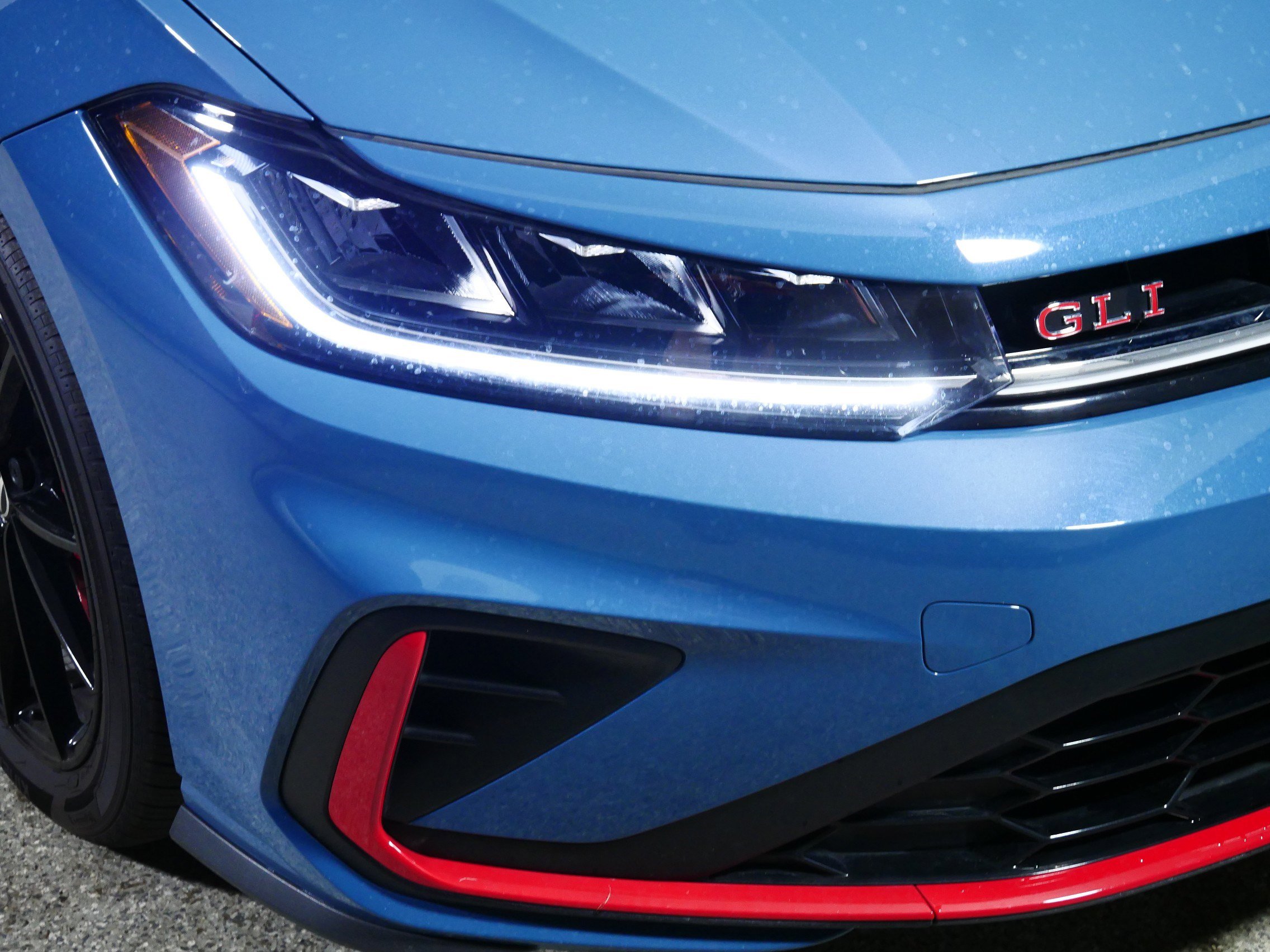 Used 2025 Volkswagen Jetta GLI Autobahn FWD image 16