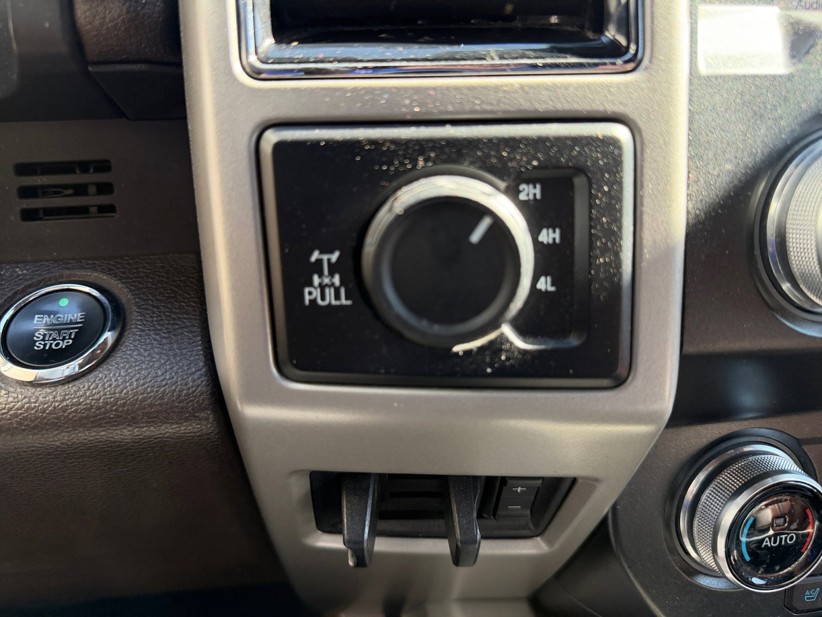 Used 2019 Ford F250 King Ranch w/ King Ranch Ultimate Package AWD/4WD image 23
