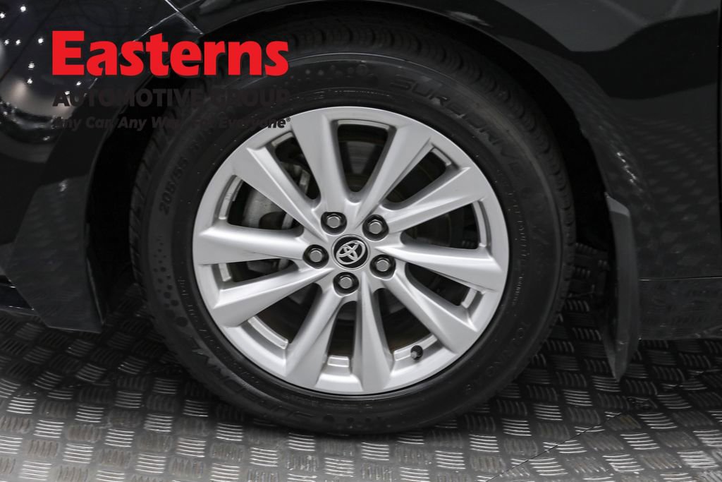 Used 2023 Toyota Corolla LE w/ LE Convenience Package image 32