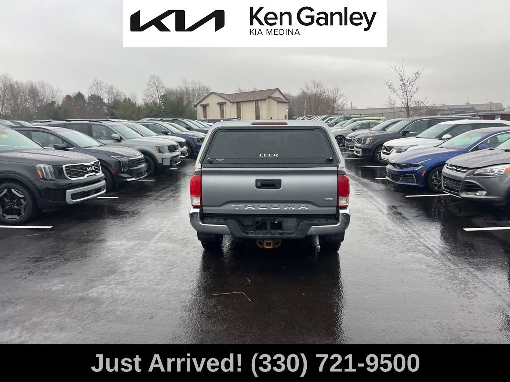 Used 2016 Toyota Tacoma SR5 image 6