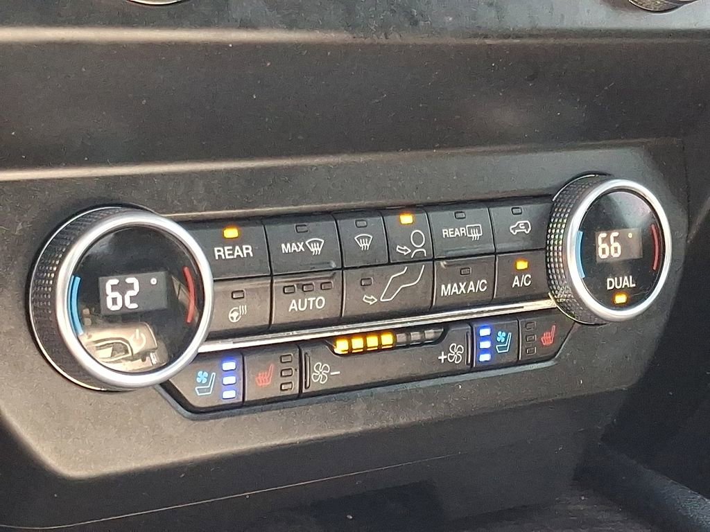 Used 2019 Ford Expedition Limited w/ Special Edition Package image 18