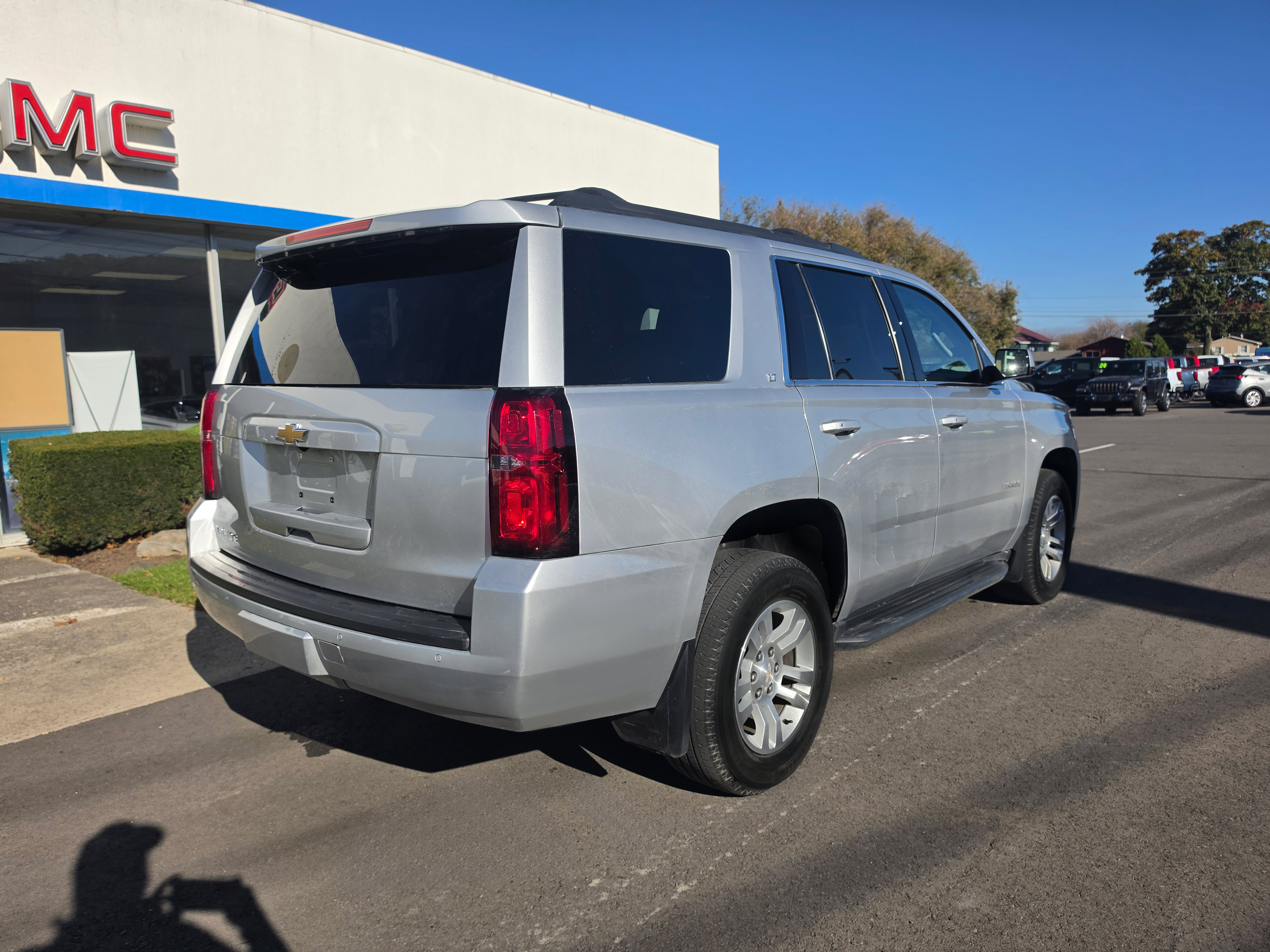 Used 2019 Chevrolet Tahoe LT AWD/4WD image 3