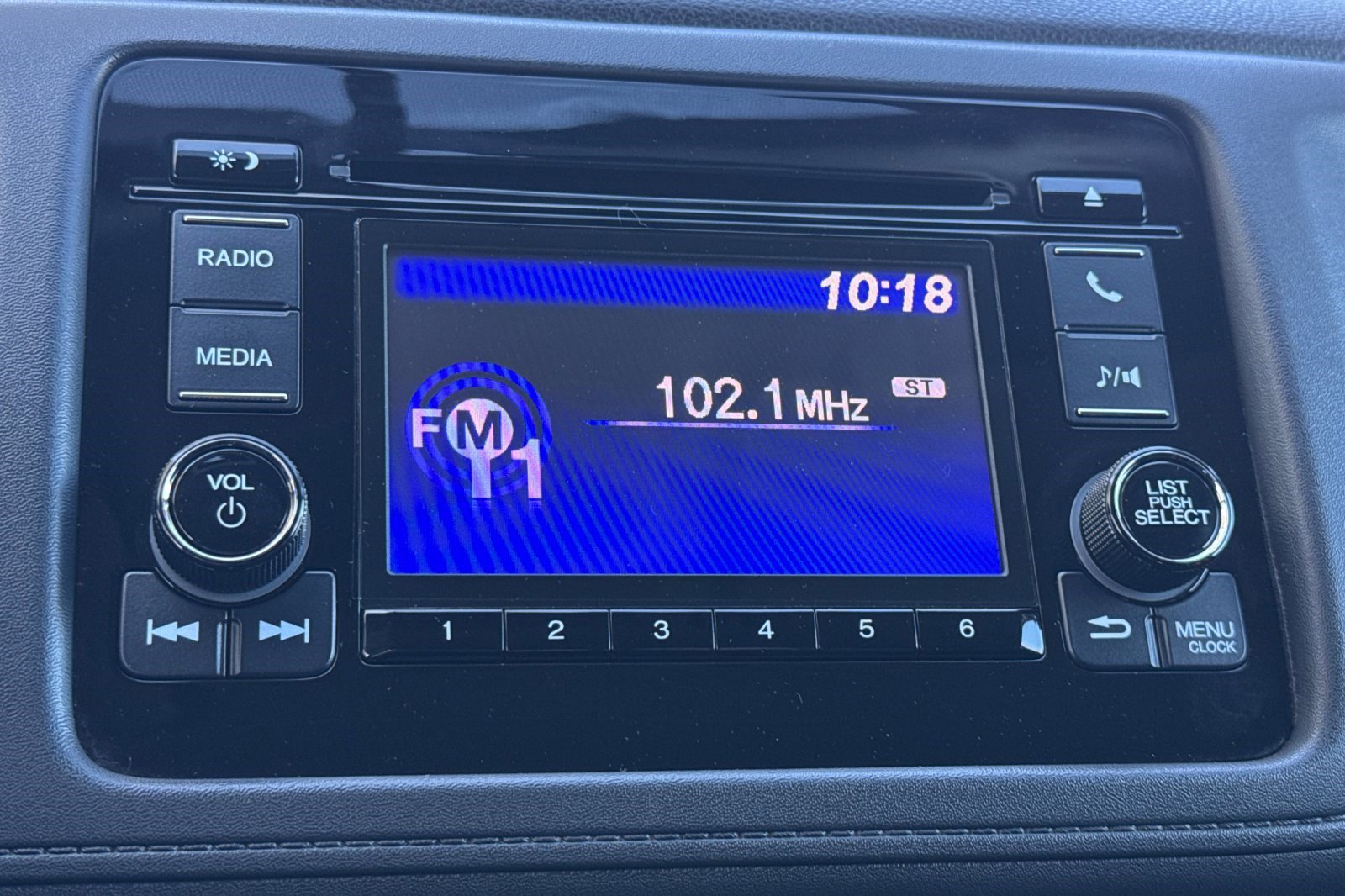 Used 2021 Honda HR-V LX image 22