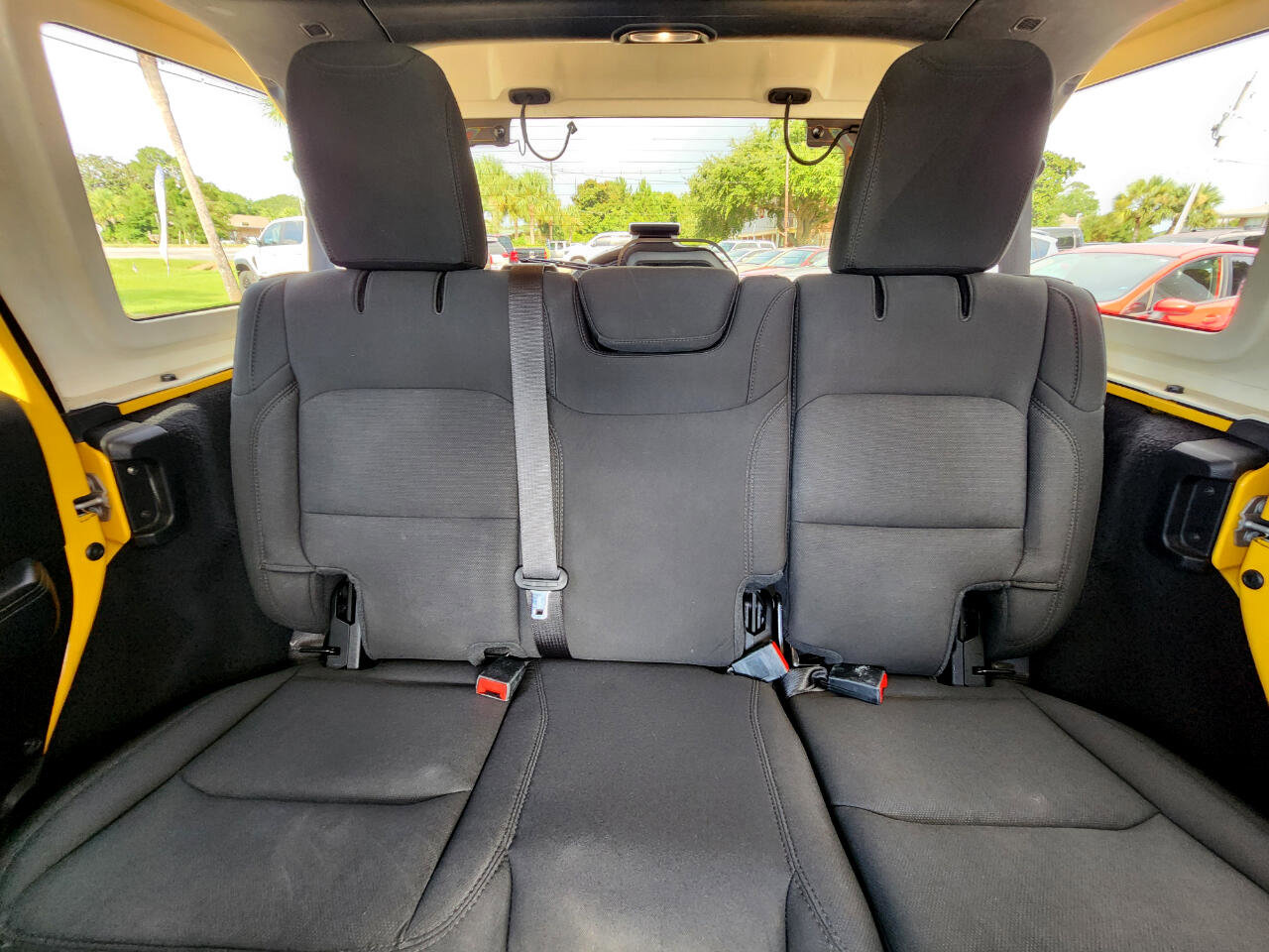 Used 2021 Jeep Wrangler Unlimited Sahara image 12
