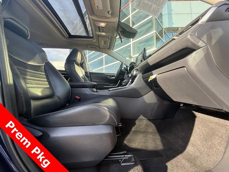 Used 2022 Toyota RAV4 XLE Premium w/ Carpet Mat Package (TMS) image 11