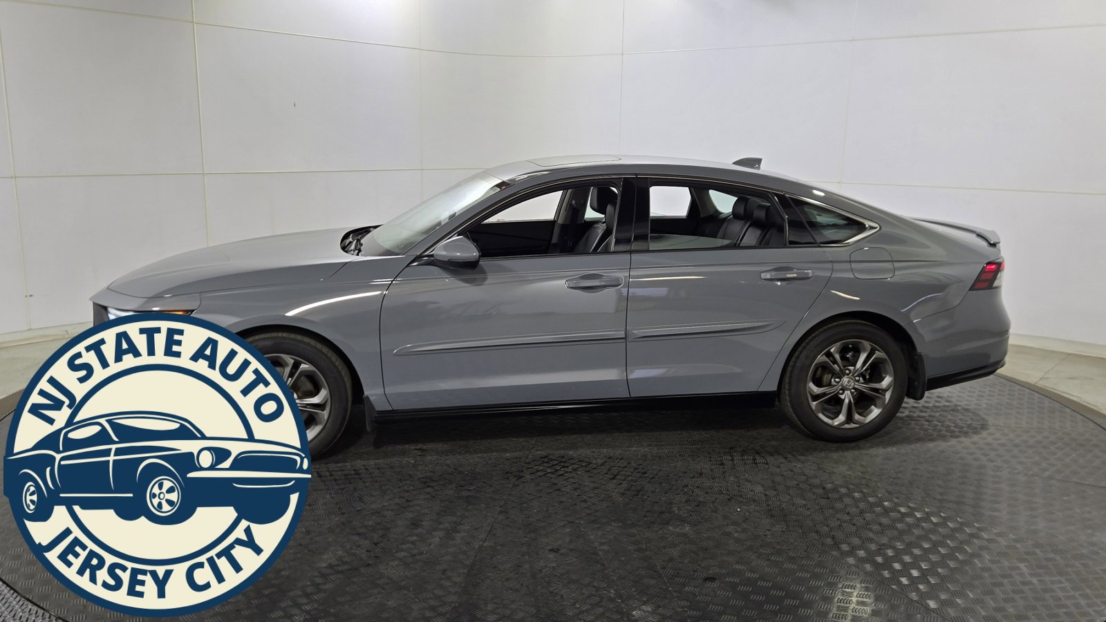 Used 2023 Honda Accord EX-L image 4