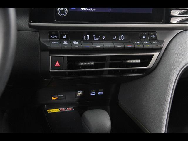 Used 2025 Toyota Camry LE w/ Convenience Package FWD image 14