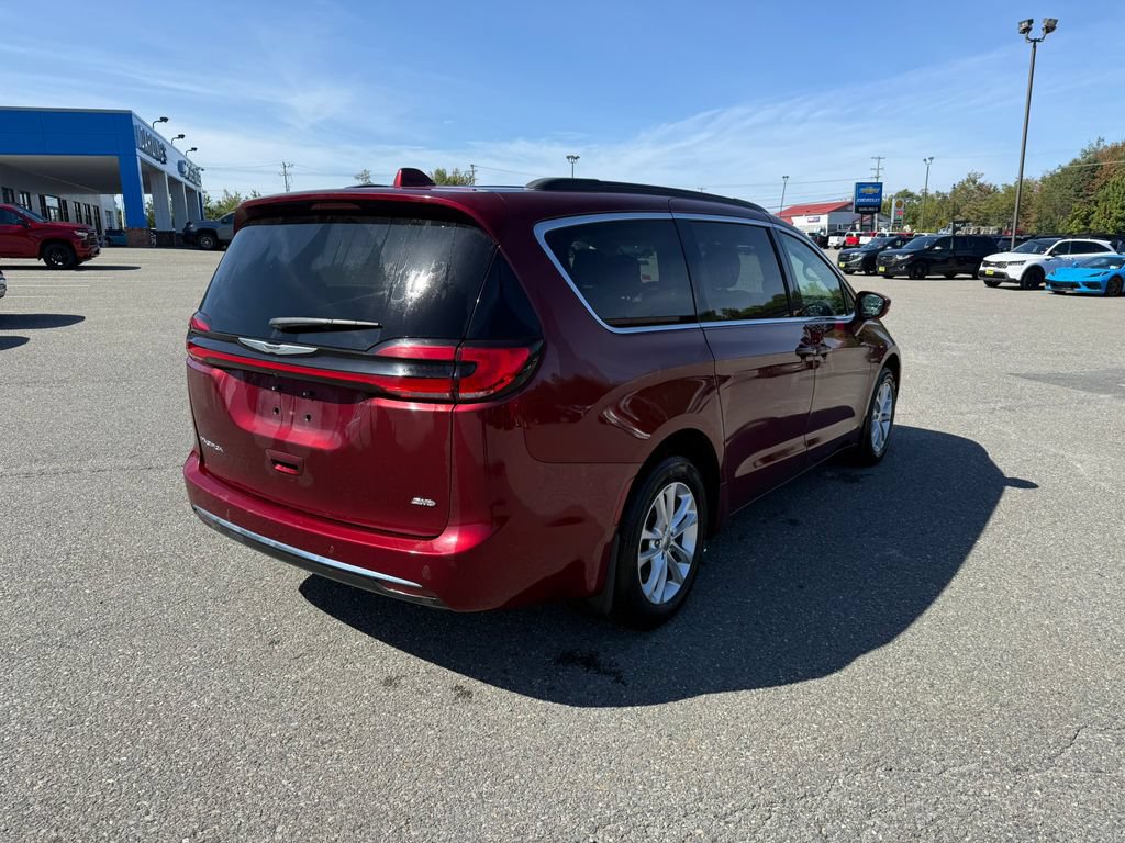 Used 2021 Chrysler Pacifica Touring w/ Cold Weather Group AWD/4WD image 7
