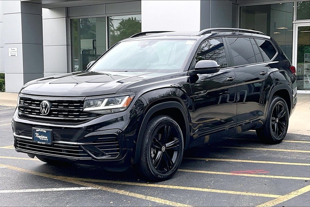 Used 2023 Volkswagen Atlas SEL R-Line AWD/4WD image 14