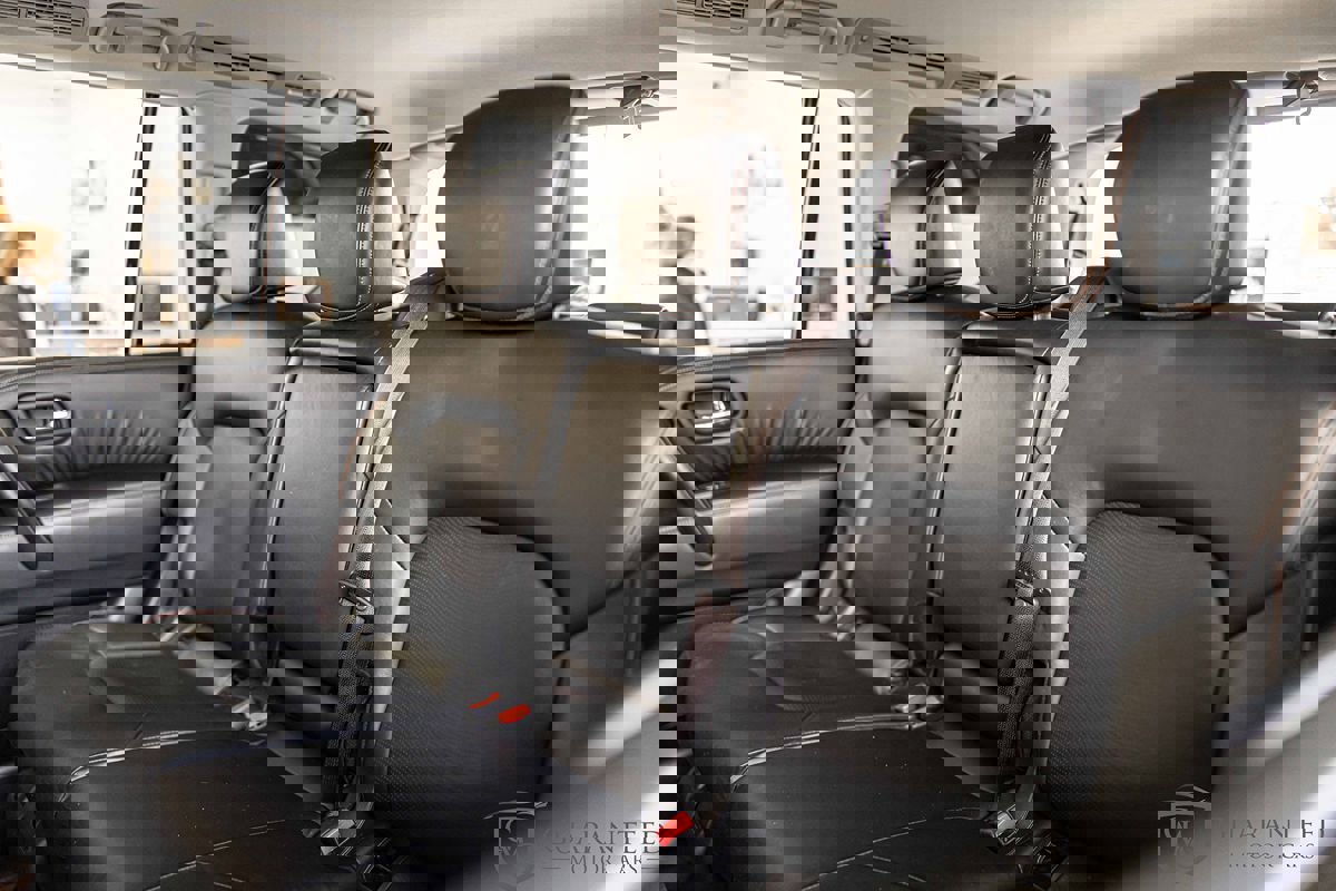 Used 2019 Nissan Armada Platinum image 36