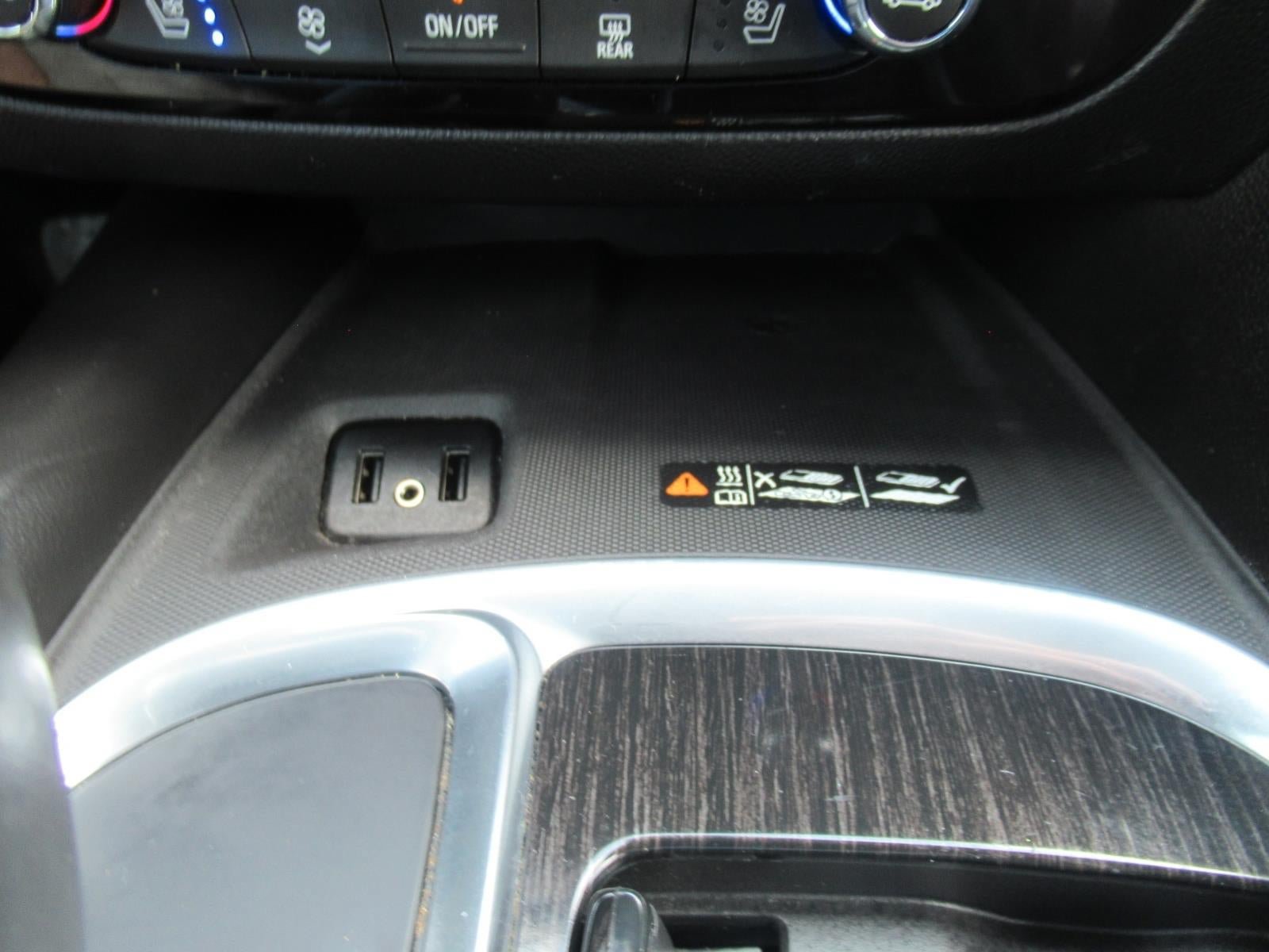 Used 2019 Buick Enclave Avenir w/ Avenir Technology Package FWD image 29