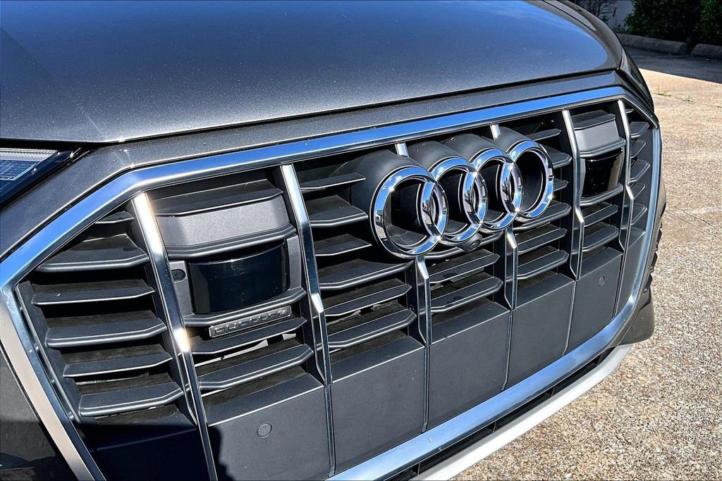 Used 2023 Audi Q7 3.0T Premium Plus AWD/4WD image 29