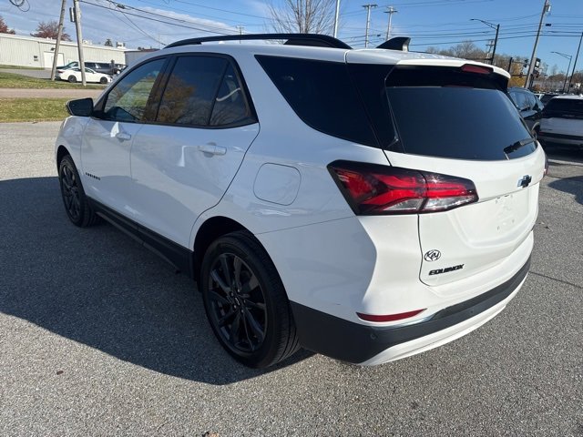 Used 2022 Chevrolet Equinox RS w/ LPO, Floor Liner Package image 4